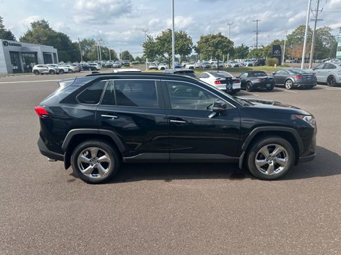 Used 2020 Toyota RAV4 Limited image 6