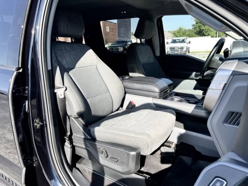 Used 2022 Ford F150 XLT w/ Equipment Group 302A High image 16