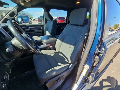 Used 2021 RAM 1500 4x4 Crew Cab image 14
