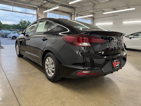 Used 2019 Hyundai Elantra SE image 30