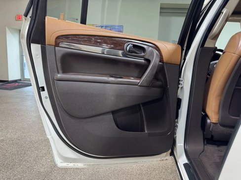 Used 2014 Buick Enclave Leather image 26