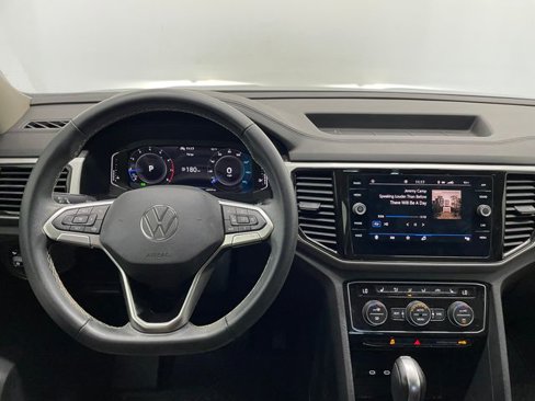 Used 2022 Volkswagen Atlas SE image 3