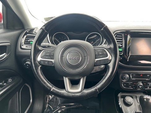 Used 2021 Jeep Compass Latitude image 14