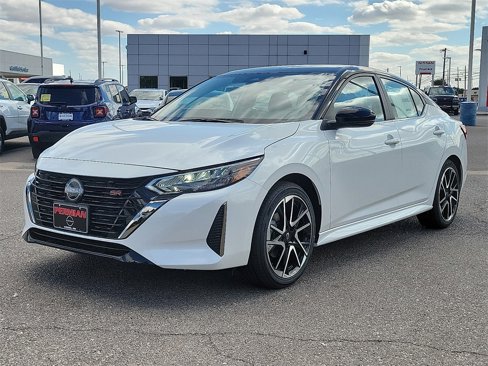 New 2025 Nissan Sentra SR image 5