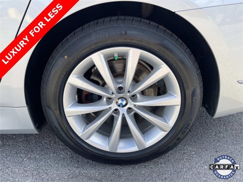 Used 2018 BMW 740i image 11
