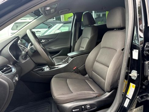 Used 2020 Chevrolet Malibu LT image 10