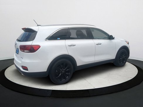 Used 2020 Kia Sorento EX image 4