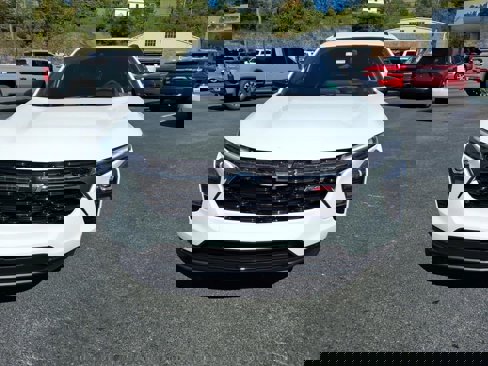 New 2025 Chevrolet Trax RS w/ Driver Confidence Package image 10
