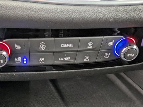 Used 2019 Buick Enclave Premium image 27