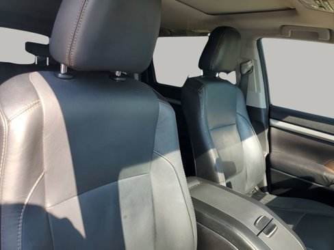 Used 2016 Toyota Highlander XLE image 15