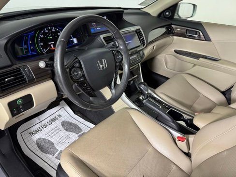 Used 2017 Honda Accord EX-L image 5