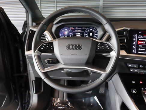 Certified 2023 Audi Q4 e-tron Premium Plus w/ Premium Plus image 18