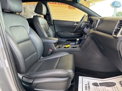 Used 2022 Kia Sportage Nightfall Edition w/ Nighfall AWD Premium Package image 28