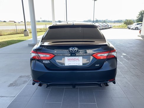 Used 2019 Toyota Camry L image 6
