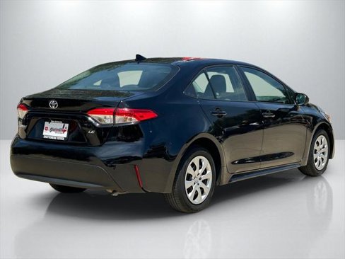Certified 2023 Toyota Corolla LE image 5