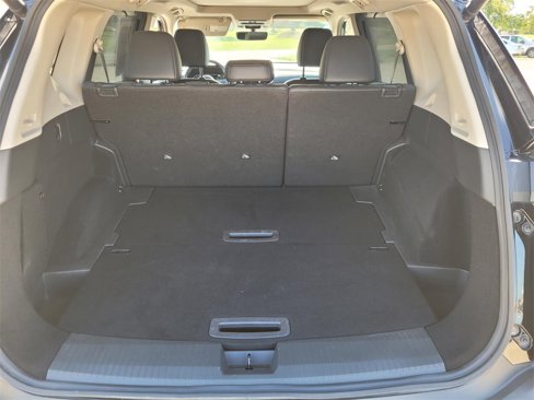 Used 2023 Nissan Rogue SL w/ SL Premium Package image 9