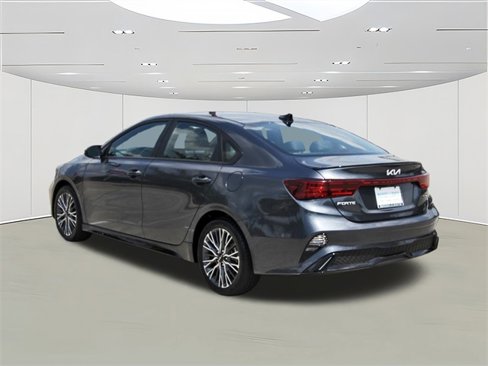 Used 2024 Kia Forte GT-Line image 6