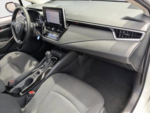 Used 2020 Toyota Corolla LE image 19
