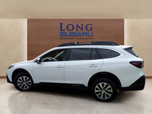 Used 2020 Subaru Outback Premium image 8