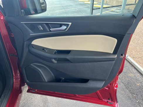 Used 2019 Ford Edge SEL w/ Equipment Group 201A image 28
