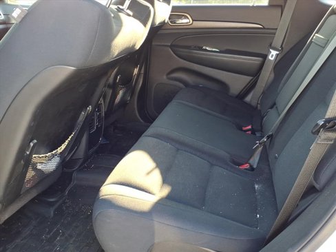 Used 2017 Jeep Grand Cherokee Laredo image 14