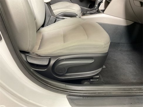 Used 2017 Hyundai Elantra SE image 33