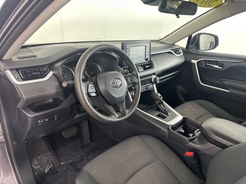 Used 2019 Toyota RAV4 XLE image 19