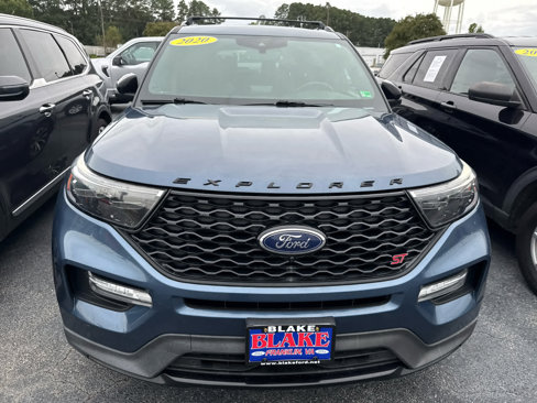 Used 2020 Ford Explorer ST w/ Premium Technology Package image 2