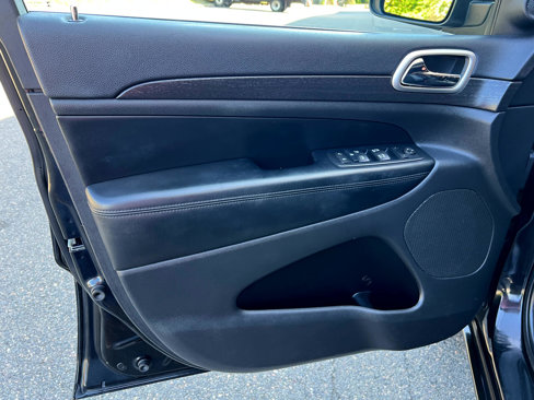 Used 2015 Jeep Grand Cherokee Altitude image 20