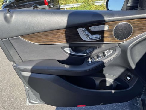 Certified 2020 Mercedes-Benz GLC 300 4MATIC image 17
