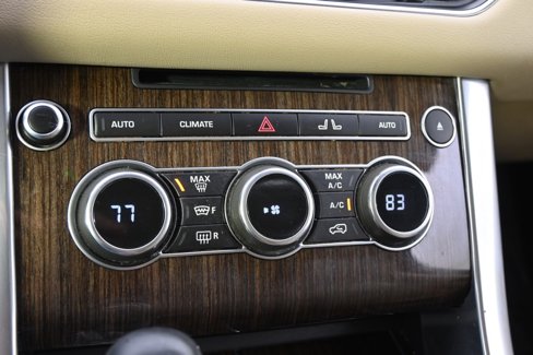 Used 2015 Land Rover Range Rover Sport HSE image 31