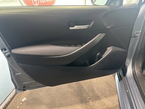 Used 2021 Toyota Corolla L image 26