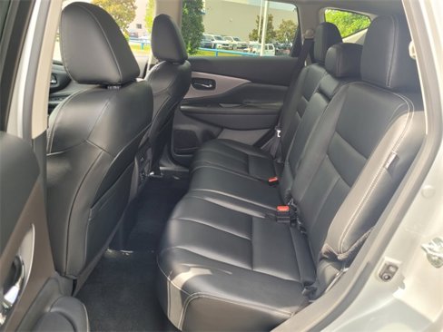 Used 2023 Nissan Murano SV image 6