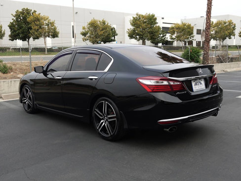 Used 2016 Honda Accord Sport image 9