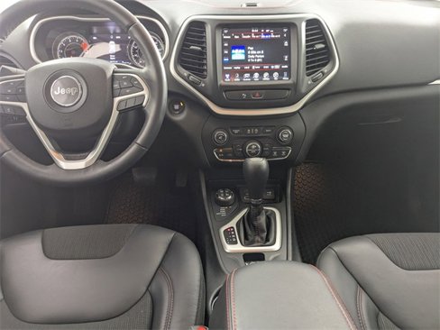 Used 2018 Jeep Cherokee Trailhawk w/ Comfort/Convenience Group image 25