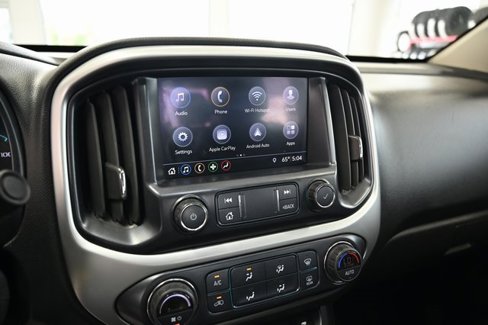 Used 2020 Chevrolet Colorado LT w/ Luxury Package image 16