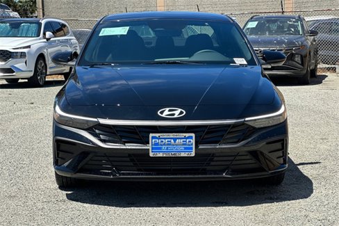 New 2025 Hyundai Elantra Sport image 2
