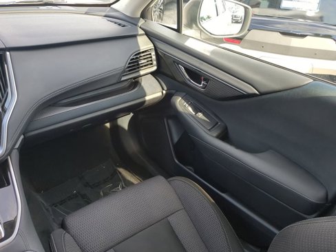 Used 2022 Subaru Outback Premium image 16