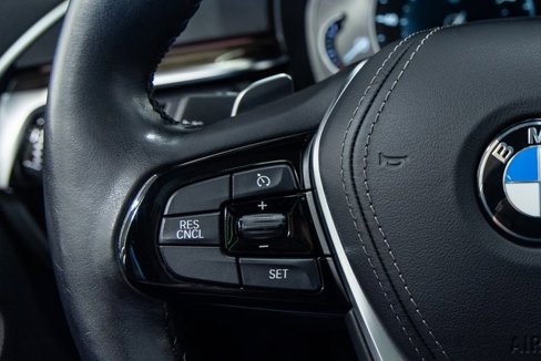 Used 2019 BMW 530i xDrive image 17