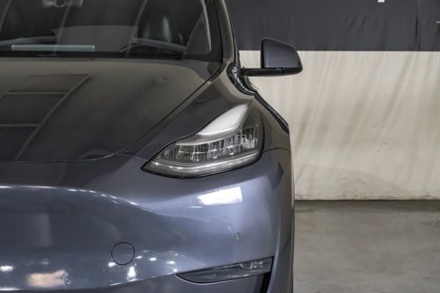 Used 2020 Tesla Model Y Long Range image 34