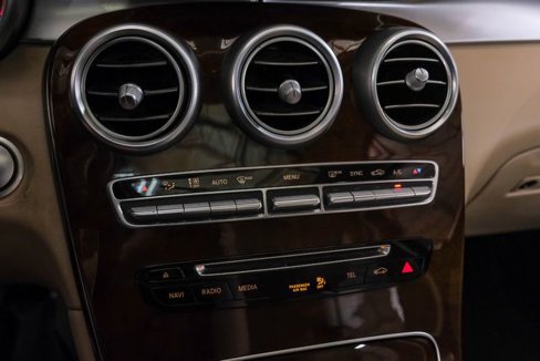 Used 2017 Mercedes-Benz GLC 300 w/ Premium 1 Package image 26