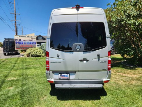 Used 2018 Mercedes-Benz Sprinter 2500 image 6