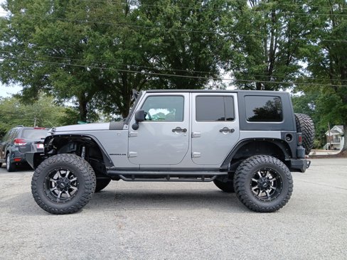 Used 2013 Jeep Wrangler Unlimited Sport image 1