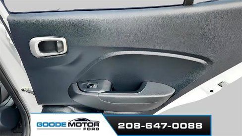 Used 2022 Hyundai Venue SE image 24