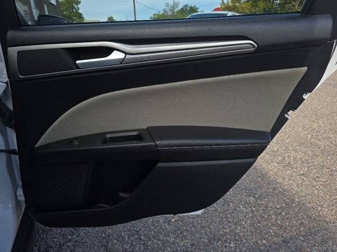 Used 2020 Ford Fusion S image 24