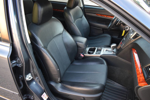 Used 2011 Subaru Outback 2.5i Limited image 19