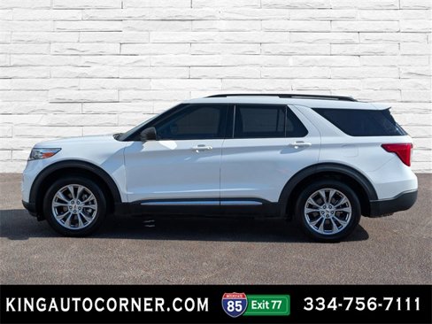 Used 2021 Ford Explorer XLT w/ Equipment Group 202A image 8