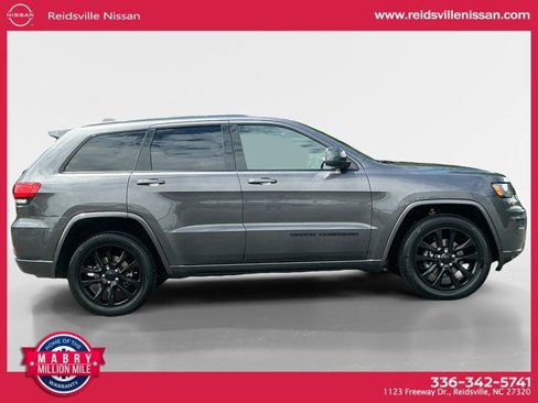 Used 2019 Jeep Grand Cherokee Altitude image 7