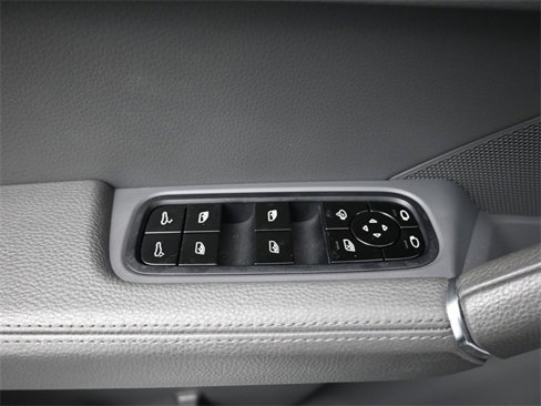 Certified 2021 Porsche Cayenne image 9