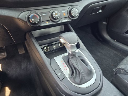 Used 2022 Kia Forte LXS image 33